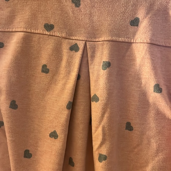 Heart Long Sleeve Shirt with Hood - Picture 4 of 5